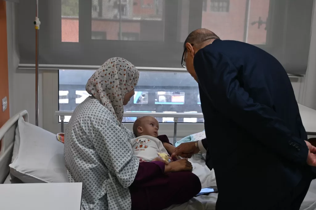 المدير التنفيذي لمستشفيات جامعة القاهرة يتفقد «أبو الريش الياباني» لتقييم سير العمل ومراجعة جودة الخدمات 8 - جريدة الجمهورية IMG 20251009 WA0016 - جريدة الجمهورية