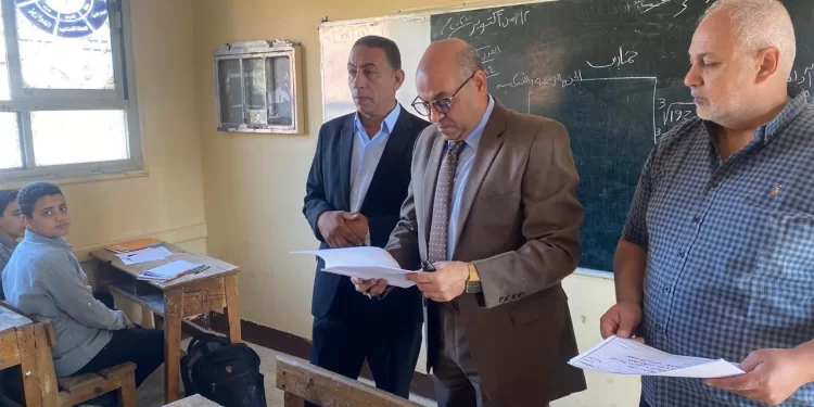 في اجتماع موسع..«حمودة»يبحث آليات الارتقاء بالأداء داخل المنشآت الصحية بالدقهليه