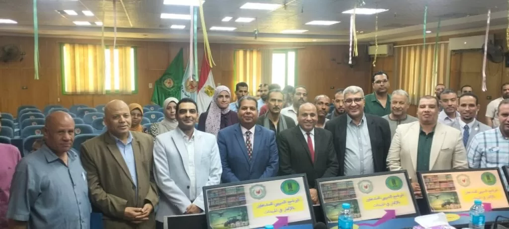 جامعة سوهاج تطلق الدورة الـ15 لتدريب العاملين في تجارة المبيدات لتعزيز إنتاج غذائي آمن 4 - جريدة الجمهورية IMG 20251012 WA0048 - جريدة الجمهورية