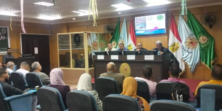 جامعة سوهاج تطلق الدورة الـ15 لتدريب العاملين في تجارة المبيدات لتعزيز إنتاج غذائي آمن 1 - جريدة الجمهورية جامعة سوهاج تطلق الدورة الـ15 لتدريب العاملين في تجارة المبيدات لتعزيز إنتاج غذائي آمن