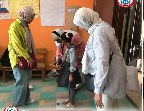 كارت فحص لكل طالب: الشرقية تستكمل مبادرة السيسي لعلاج سوء التغذية وتُحيل الحالات غير الطبيعية للتأمين الصحي