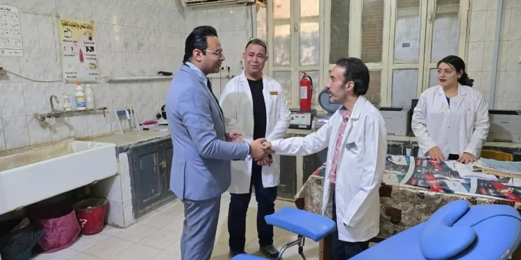 وكيل صحة سوهاج يفاجئ «جرجا العام»: قرارات فورية لإنهاء تكدس صيدلية العلاج على نفقة الدولة