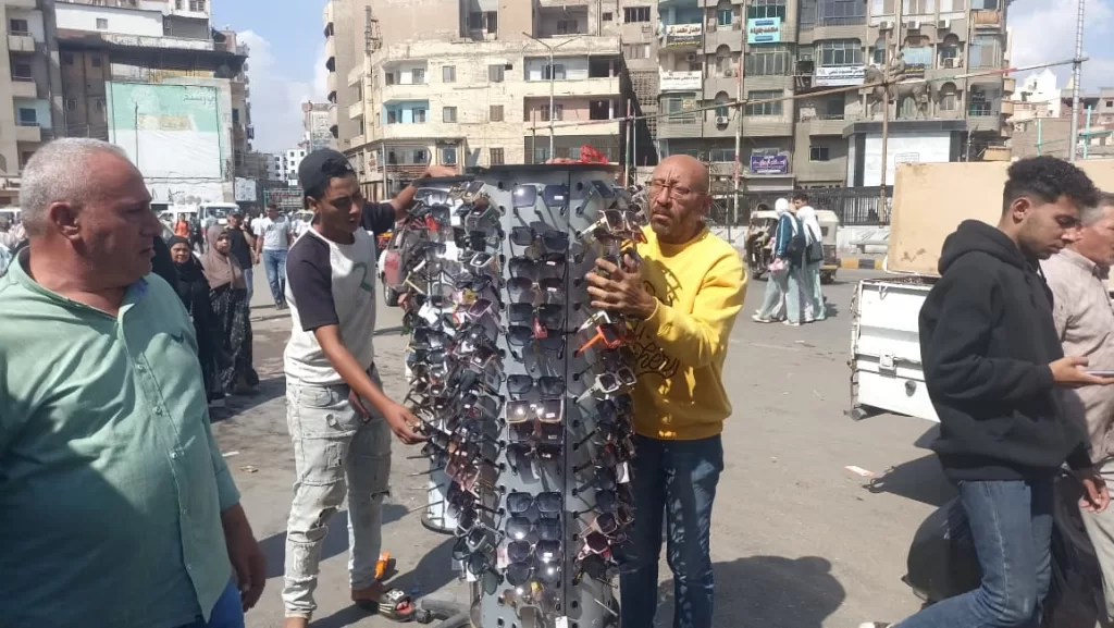 بناءً على توجيهات المحافظ.. حملات الزقازيق تعيد الانضباط وترفع الإشغالات المعيقة للمرور 2 - جريدة الجمهورية IMG 20251014 WA0206 - جريدة الجمهورية