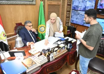 منظومة الشباك الواحد: محافظ الدقهلية يتفقد المركز التكنولوجي ويشدد على حُسن استقبال المواطنين وتيسير الخدمات 6 - جريدة الجمهورية منظومة الشباك الواحد: محافظ الدقهلية يتفقد المركز التكنولوجي ويشدد على حُسن استقبال المواطنين وتيسير الخدمات