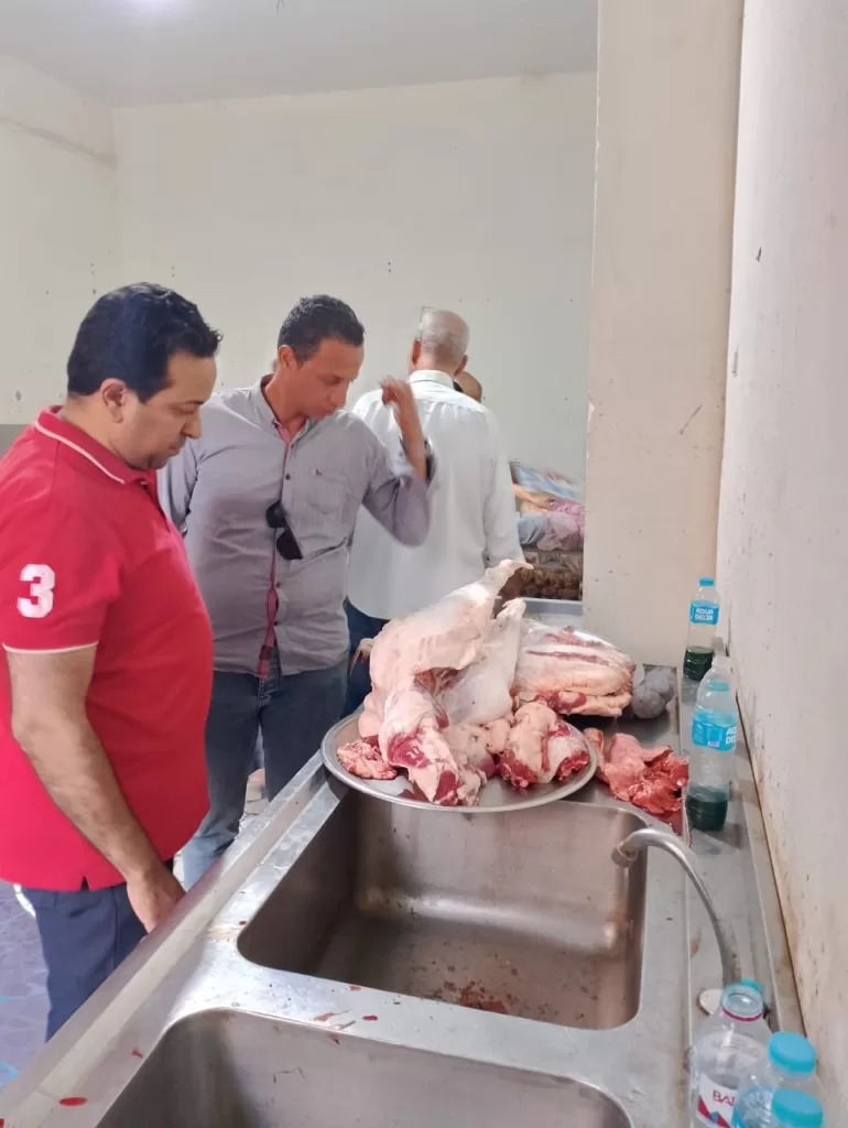 الأجهزة الرقابية تتحد: الطب البيطري ومباحث التموين يشنّان حملات مشتركة لضبط الأسواق في المنوفية 4 - جريدة الجمهورية IMG 20251016 WA0127 - جريدة الجمهورية
