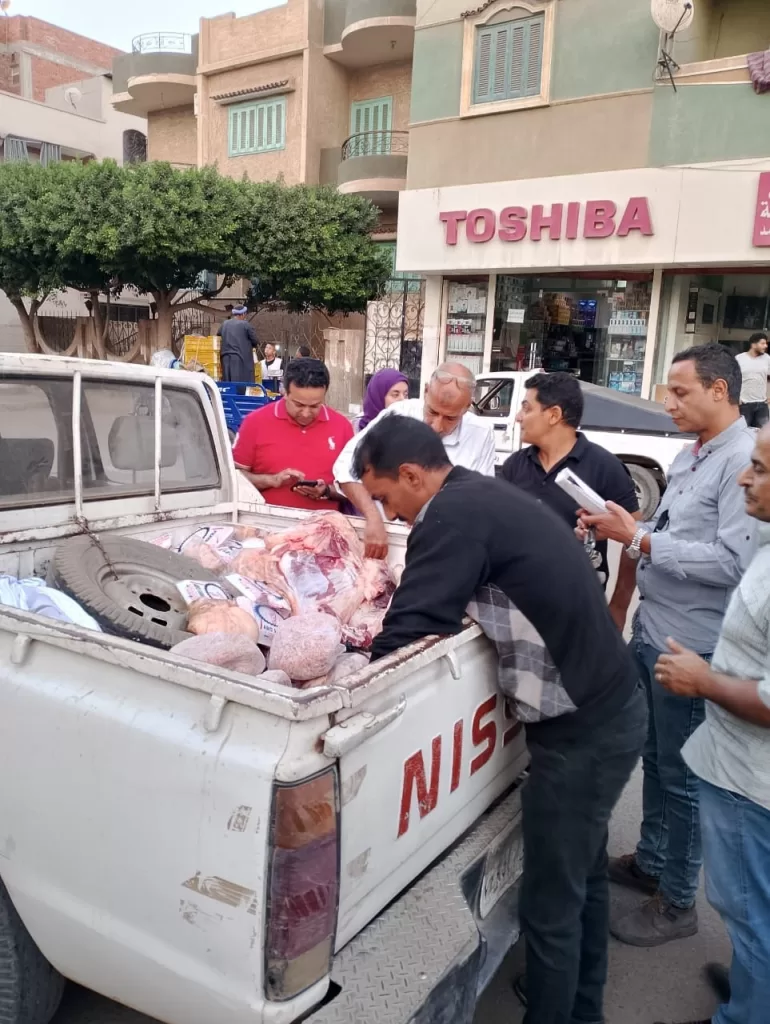 الأجهزة الرقابية تتحد: الطب البيطري ومباحث التموين يشنّان حملات مشتركة لضبط الأسواق في المنوفية 5 - جريدة الجمهورية IMG 20251016 WA0131 - جريدة الجمهورية