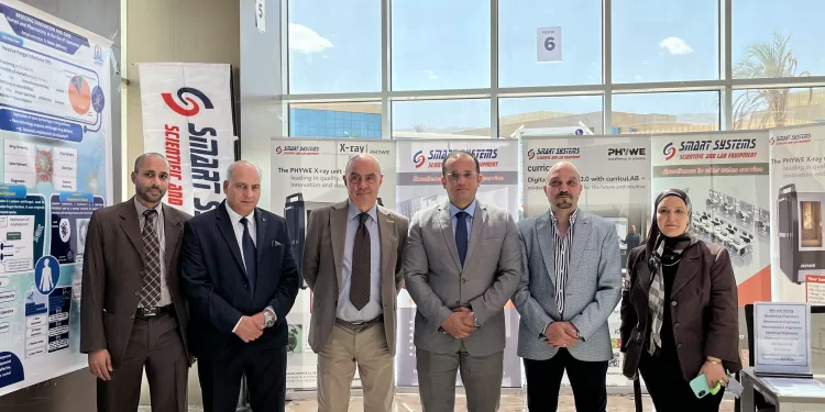 الدورة الرابعة لـ «4th Nanoscience Symposium» بجامعة الجلالة تستعرض أحدث تطبيقات النانو تكنولوجي 1 - جريدة الجمهورية 7 توصيات في ختام «مؤتمر جامعة القاهرة »ترسم خارطة طريق للاستفادة من الذكاء الاصطناعي في التنمية والخدمات العامة