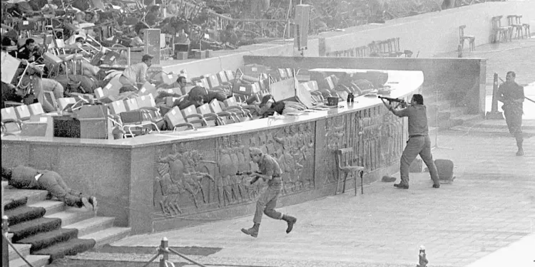 جذور العنف لدى التنظيمات الإرهابية 1 - جريدة الجمهورية الزمالك يطلب 2.5 مليون دولار لرحيل حسام عبد المجيد