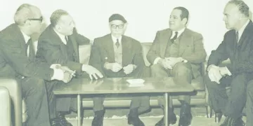 سيرة شعبية لحرب أكتوبر.. المثقفون والمفكرون يكتبون عن النصر 10 - جريدة الجمهورية «الجبلاية» تنفى قيادة «غريب» للمنتخب الأولمبى