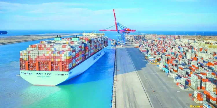 الحرب التجارية بين واشنطن وبكين.. فرص ذهبية لـ «القاهرة» 1 - جريدة الجمهورية «الجبلاية» تنفى قيادة «غريب» للمنتخب الأولمبى