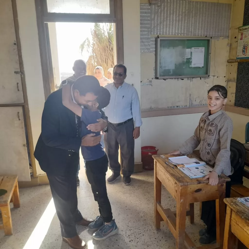 مدير إدارة الصف التعليمية يتفقد عددًا من المدارس لمتابعة سير العملية التعليمية 2 - جريدة الجمهورية IMG 20251021 WA0048 - جريدة الجمهورية