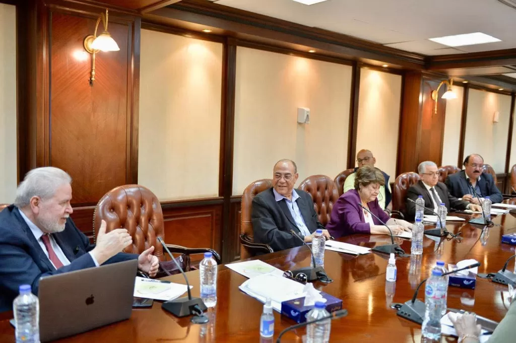 لجنة تطوير الإعلام المصري تبدأ العمل: الحديدي مقررًا للتدريب وأمين مسئولًا عن البحوث 2 - جريدة الجمهورية IMG 20251021 WA0210 - جريدة الجمهورية