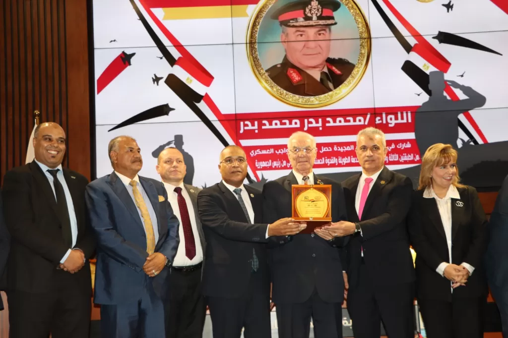 52 عامًا على النصر: نقابة البترول تُجدد العهد بمسيرة البناء والتنمية 8 - جريدة الجمهورية IMG 20251021 WA0239 - جريدة الجمهورية