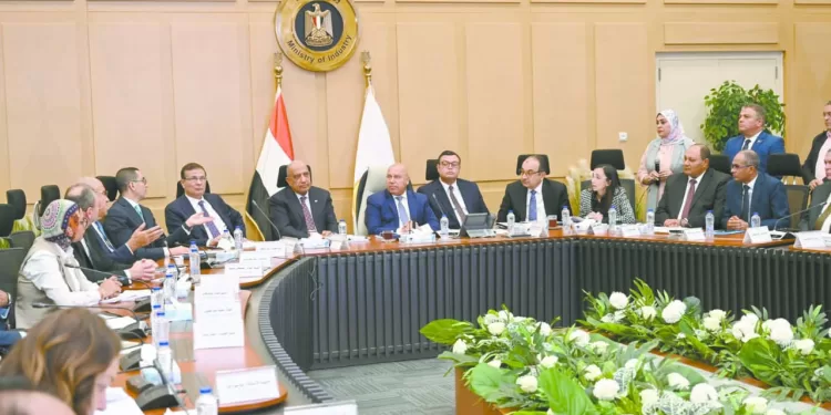 الباب مفتوح لكل مستثمر يسعى للإنتاج والتصدير 1 - جريدة الجمهورية «توروب» يقود الأهلى لتحدٍ جديد أمام الاتحاد السكندرى