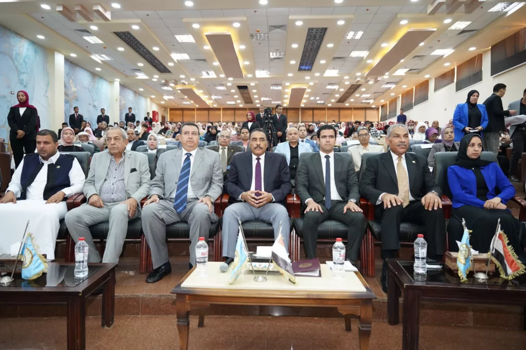 ندوة تثقيفية لانتصارات أكتوبر المجيدة في مطروح 2 - جريدة الجمهورية IMG 20251022 WA0176 - جريدة الجمهورية