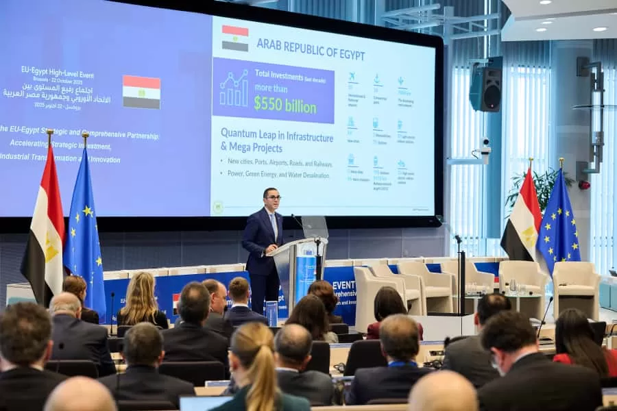 التمثيل التجاري في بروكسل: جهود مكثفة لترتيب المنتدى الاقتصادي ودعوة 280 شركة أوروبية 2 - جريدة الجمهورية IMG 20251022 WA0200 - جريدة الجمهورية