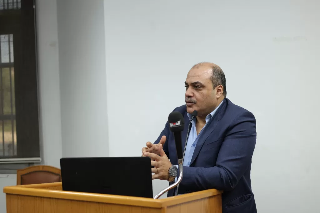 جامعة حلوان تؤكد: الوعي خط الدفاع الأول لمواجهة استغلال وسائل التواصل لزعزعة الدول 17 - جريدة الجمهورية IMG 20251023 WA0005 - جريدة الجمهورية
