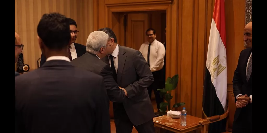 جامعة حلوان تحتفي بابنها: حفل تكريم مهيب للدكتور خالد العناني لانتخابه مديراً عاماً لـ «اليونسكو» 10 - جريدة الجمهورية IMG 20251025 WA0216 - جريدة الجمهورية