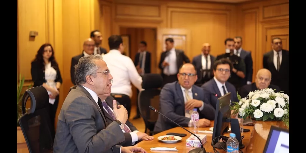 جامعة حلوان تحتفي بابنها: حفل تكريم مهيب للدكتور خالد العناني لانتخابه مديراً عاماً لـ «اليونسكو» 8 - جريدة الجمهورية IMG 20251025 WA0221 - جريدة الجمهورية