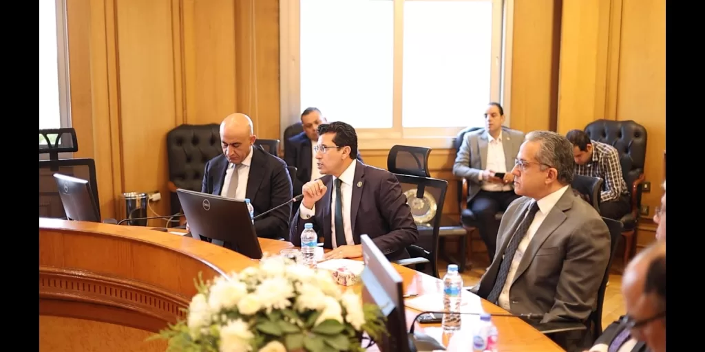 جامعة حلوان تحتفي بابنها: حفل تكريم مهيب للدكتور خالد العناني لانتخابه مديراً عاماً لـ «اليونسكو» 6 - جريدة الجمهورية IMG 20251025 WA0225 - جريدة الجمهورية
