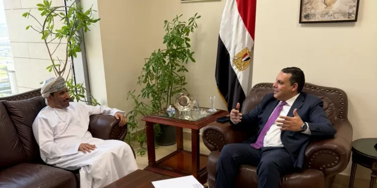 رئيس التمثيل التجاري المصري يفتتح البرنامج التدريبي للمُلحقين التجاريين العُمانيين 1 - جريدة الجمهورية رئيس التمثيل التجاري المصري يفتتح البرنامج التدريبي للمُلحقين التجاريين العُمانيين