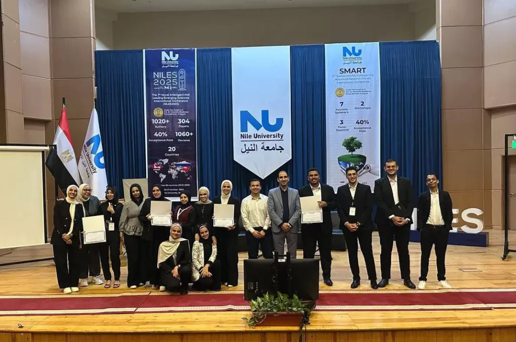 طلاب «علوم وهندسة الحاسب» بجامعة المنصورة الجديدة يتألقون في المؤتمر الدولي NILES 2025 2 - جريدة الجمهورية IMG 20251026 WA00991 - جريدة الجمهورية