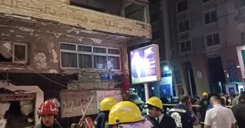 إصابة ثلاثة في انهيار عقار مكون من ٦ طوابق بكورنيش العصافرة شرق الإسكندرية