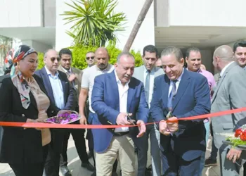 محافظ أسيوط يفتتح المعرض الزراعى لخدمة أبناء الصعيد 4 - جريدة الجمهورية غضب فى بيراميدز