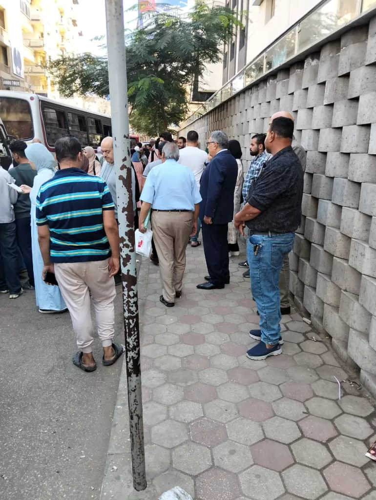 لا تهاون مع المخالفين: محافظ الدقهلية يشدد على المرور بمتابعة عدادات التاكسي وخطوط سير السرفيس 5 - جريدة الجمهورية IMG 20251028 WA0121 - جريدة الجمهورية