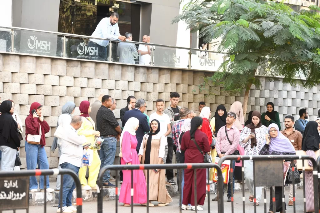 لا تهاون مع المخالفين: محافظ الدقهلية يشدد على المرور بمتابعة عدادات التاكسي وخطوط سير السرفيس 2 - جريدة الجمهورية IMG 20251028 WA0126 - جريدة الجمهورية