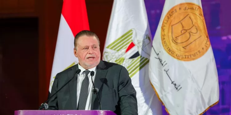 محافظ البنك المركزي يشهد حفل تخرج دفعات جديدة من برنامج «قيادات المستقبل »بالمعهد المصرفي المصري