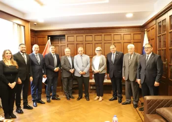 «غرفة الإسكندرية» تبحث تعزيز التعاون الاقتصادي مع سفيرة فنلندا