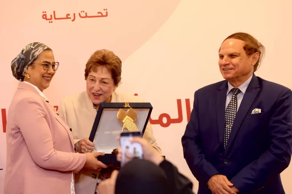 أمل عمار في مؤتمر الجامعة الحديثة: المرأة «قوة ناعمة» وجسر للتواصل بين الحضارات والثقافات 4 - جريدة الجمهورية IMG 20251029 WA0148 - جريدة الجمهورية