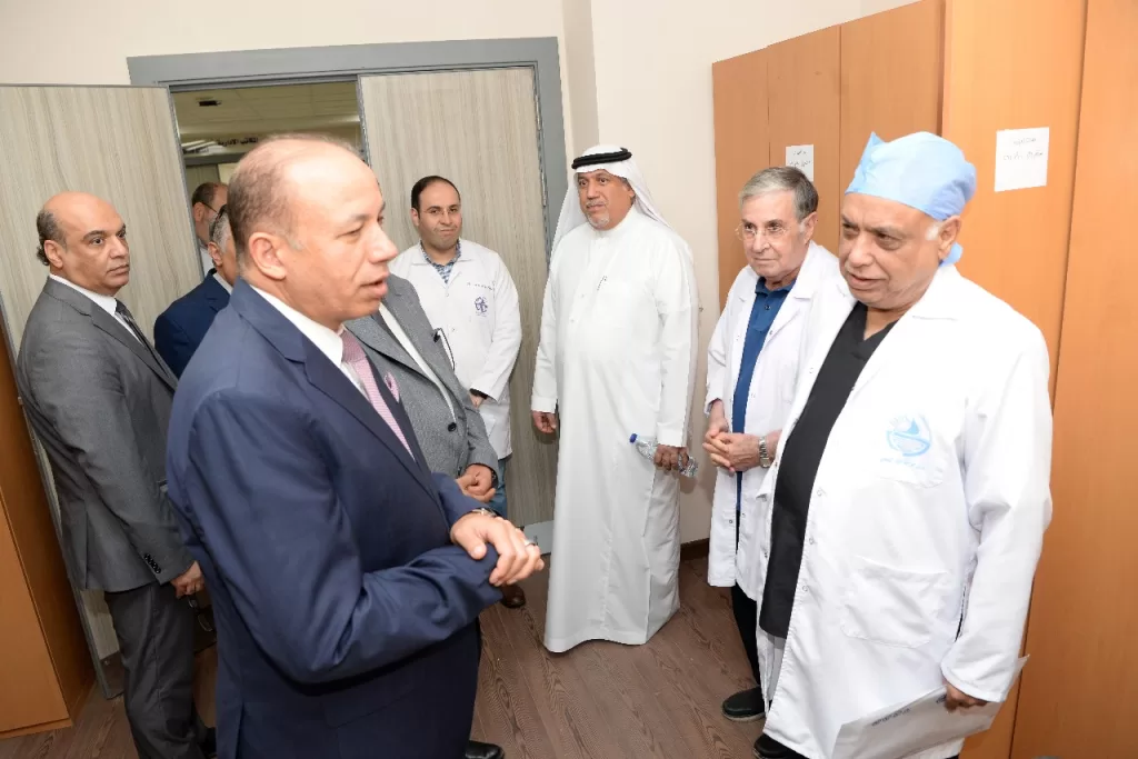 جولة تفقدية لرئيس جامعة الملك فيصل بجامعة المنصورة 4 - جريدة الجمهورية WhatsApp Image 2025 10 02 at 3.29.42 PM - جريدة الجمهورية