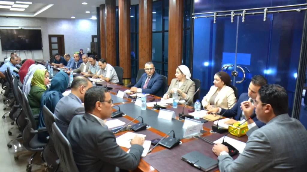 نائب محافظ الدقهلية يناقش آليات دعم الصناعات الحرفية في القرى 2 - جريدة الجمهورية WhatsApp Image 2025 10 02 at 3.30.14 PM - جريدة الجمهورية