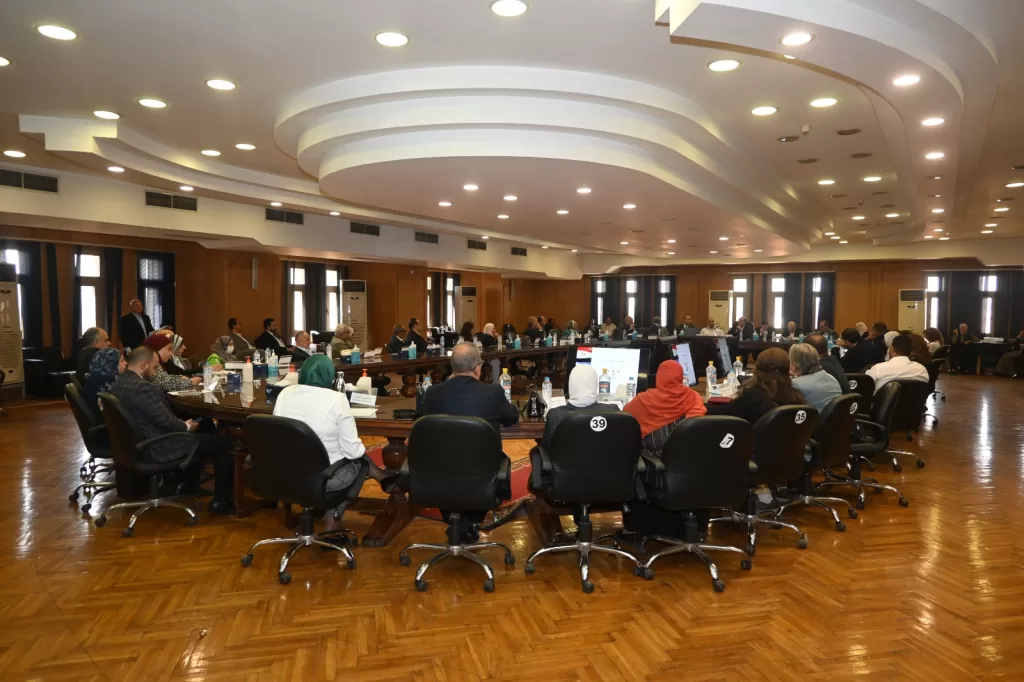 مجلس إدارة مستشفيات جامعة القاهرة يؤكد أهمية تعظيم الموارد وضمان جودة الخدمات 4 - جريدة الجمهورية WhatsApp Image 2025 10 02 at 6.44.39 PM 2 - جريدة الجمهورية
