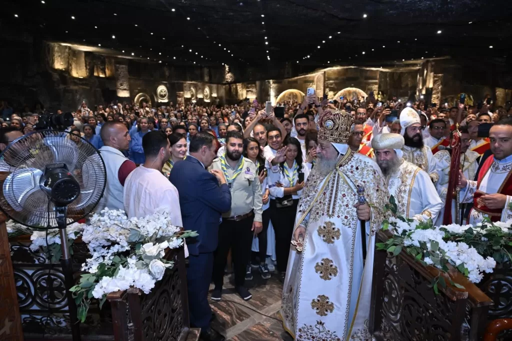 البابا تواضروس يدشن كنيسة المغارة في دير «العذراء» بدرنكة 3 - جريدة الجمهورية WhatsApp Image 2025 10 03 at 2.05.40 PM - جريدة الجمهورية