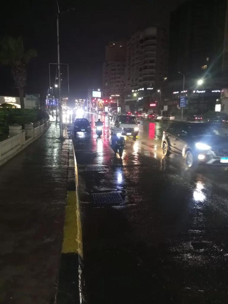 عاجل.. أمطار غزيرة مفاجئة تفزع أهالي الإسكندرية خوفًا من تكرار «عاصفة 31 مايو» 3 - جريدة الجمهورية WhatsApp Image 2025 10 05 at 2.03.20 AM 2 - جريدة الجمهورية