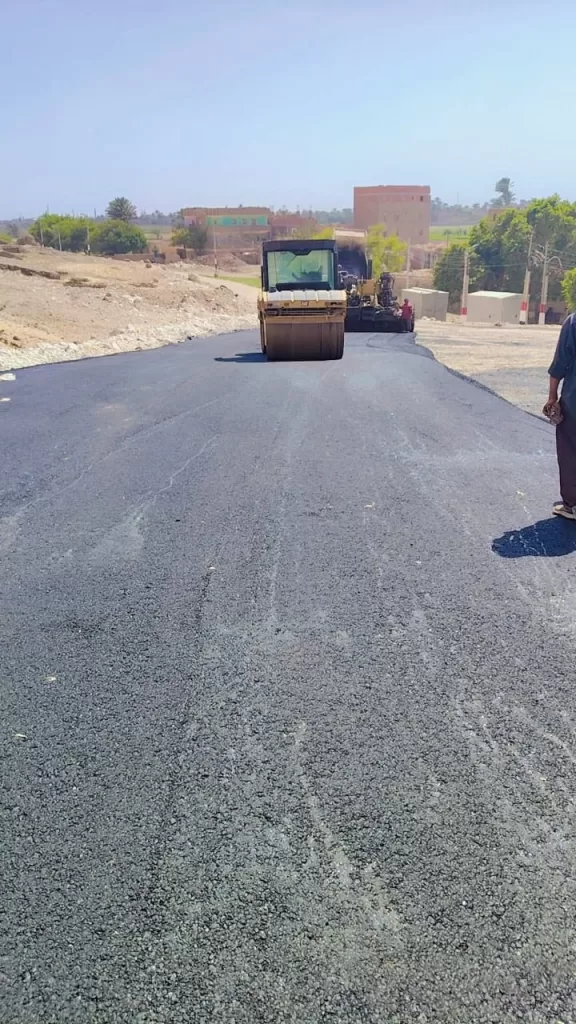 محافظ أسيوط: الانتهاء من رصف طريقي ديري الأمير تادرس الشطبي ومارمينا المعلق 3 - جريدة الجمهورية WhatsApp Image 2025 10 06 at 11.12.35 PM 1 - جريدة الجمهورية