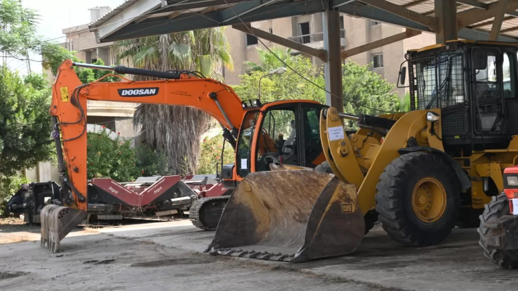سفيرة الاتحاد الأوروبي ومحافظ البحيرة تَتَفَقَّدان المركز النموذجي للزراعة الآلية بدمنهور 4 - جريدة الجمهورية WhatsApp Image 2025 10 06 at 2.12.39 PM 2 - جريدة الجمهورية