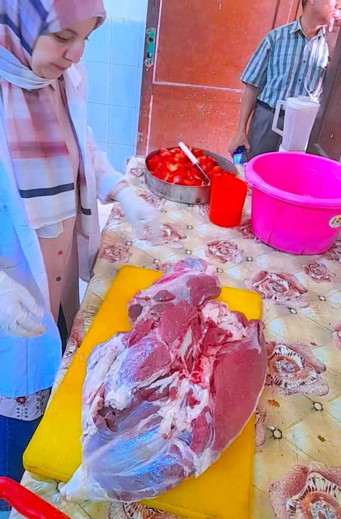 «الطب البيطري بسوهاج» يضبط 197 كجم من اللحوم والأسماك الفاسدة 5 - جريدة الجمهورية WhatsApp Image 2025 10 09 at 2.40.57 PM 1 - جريدة الجمهورية
