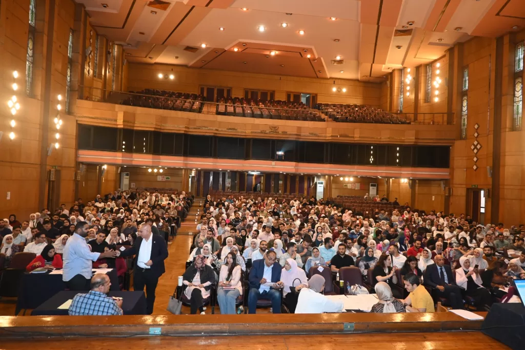 230 طبيبًا جديدًا على طريق الخدمة.. قصر العيني يحتفي بدفعة 2023 3 - جريدة الجمهورية WhatsApp Image 2025 10 10 at 2.13.37 PM - جريدة الجمهورية