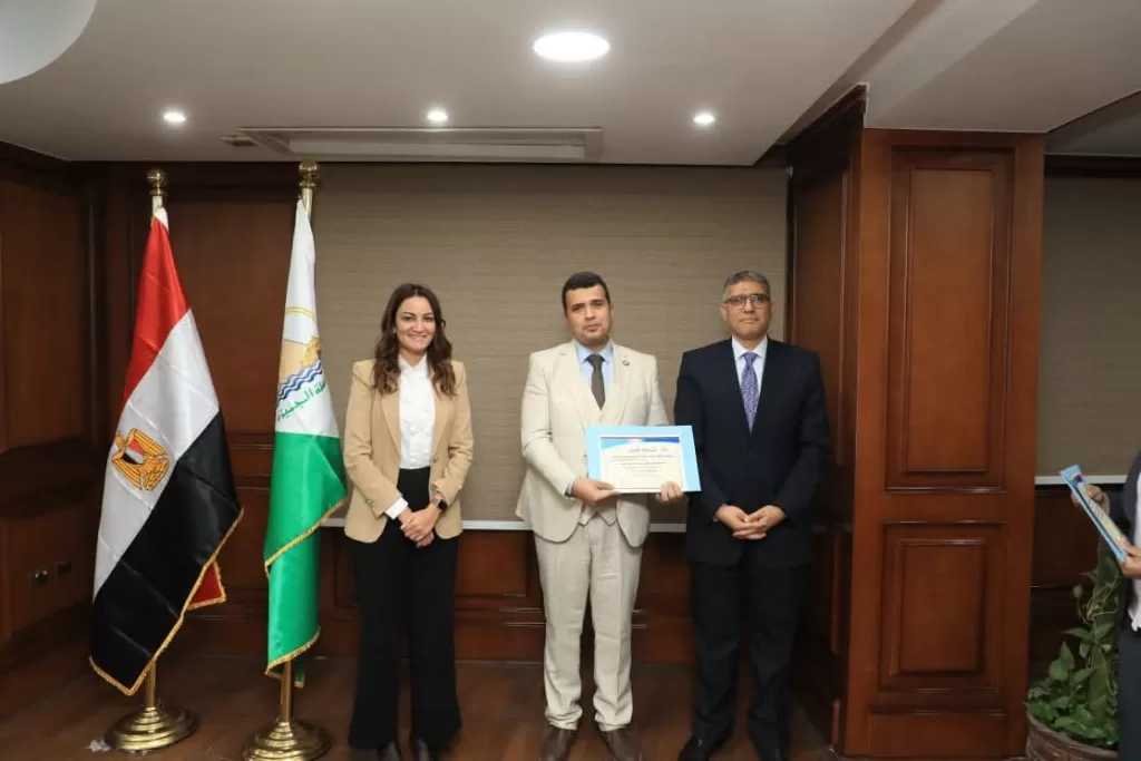محافظ الجيزة: الاستثمار في الكوادر البشرية أساس تطوير الأداء وتحسين الخدمات للمواطنين 2 - جريدة الجمهورية WhatsApp Image 2025 10 10 at 2.58.06 PM 1 - جريدة الجمهورية