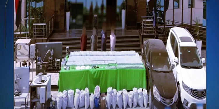 مصرع أربعة عناصر شديدة الخطورة في القليوبية بعد معركة بالآلي.. سقطوا مع أعوانهم بشحنة من سموم «الكيف القاتل» و 62 سلاحًا ناريًا