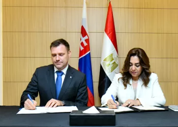 منال عوض ووزير البيئة السلوفاكي يوقعان اتفاقية لتبادل الخبرات والتكنولوجيا في التنمية المستدامة 3 - جريدة الجمهورية منال عوض ووزير البيئة السلوفاكي يوقعان اتفاقية لتبادل الخبرات والتكنولوجيا في التنمية المستدامة