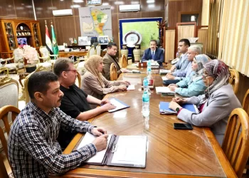 محافظ المنوفية يناقش مستجدات الخطة الاستثمارية الجديدة وموقف مشروعات هيئة الأبنية التعليمية 5 - جريدة الجمهورية إطلاق المرحلة الثامنة من برنامج المنح الصغيرة في مصر