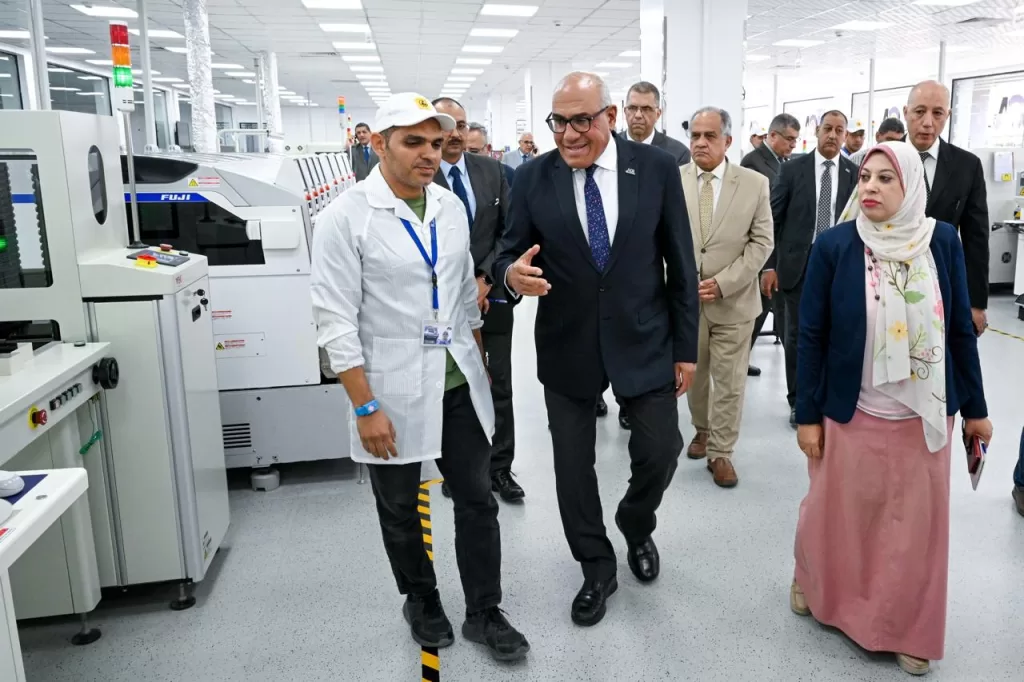 «العربية للتصنيع» تطرح منتجات إلكترونية متطورة بالتعاون مع القطاع الخاص لتلبية احتياجات الأسرة المصرية 6 - جريدة الجمهورية WhatsApp Image 2025 10 16 at 3.52.50 PM 3 - جريدة الجمهورية