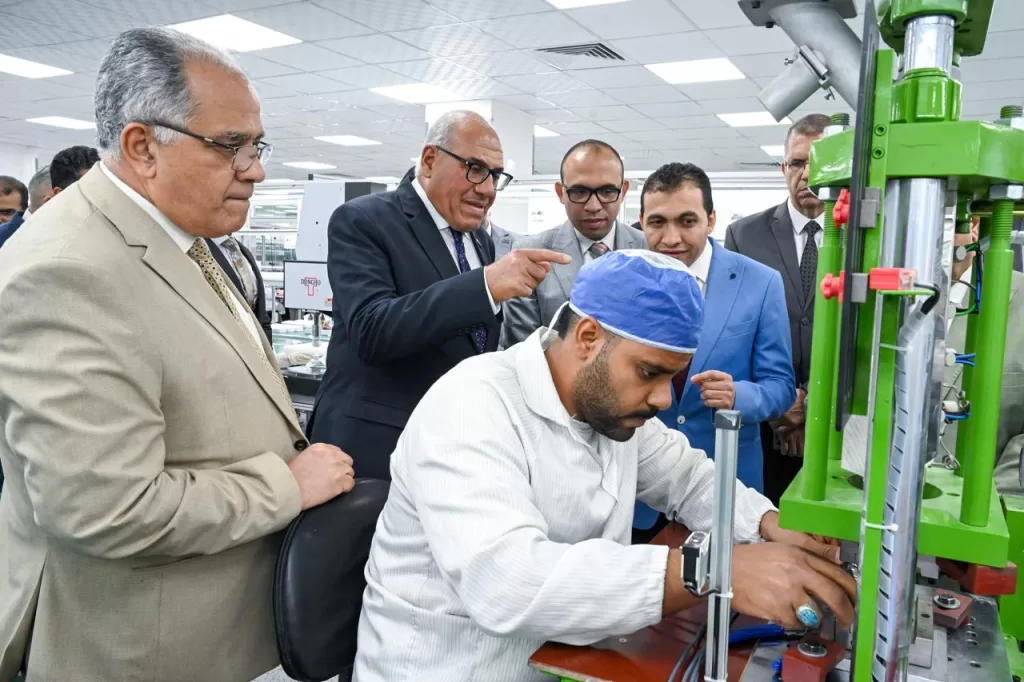 «العربية للتصنيع» تطرح منتجات إلكترونية متطورة بالتعاون مع القطاع الخاص لتلبية احتياجات الأسرة المصرية 16 - جريدة الجمهورية WhatsApp Image 2025 10 16 at 3.52.52 PM 4 - جريدة الجمهورية