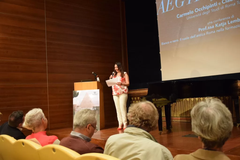 مصر تتألق في روما.. «الأكاديمية المصرية للفنون» تُعيد إحياء وهج الحضارة في قلب إيطاليا 13 - جريدة الجمهورية WhatsApp Image 2025 10 16 at 9.53.07 PM 5 - جريدة الجمهورية