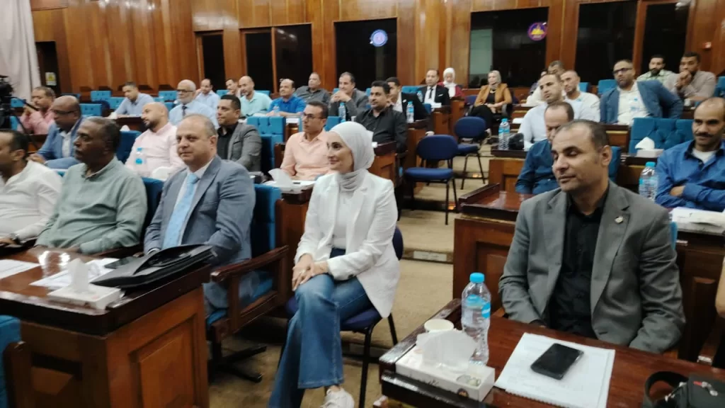 نقابة البترول تطلق برنامجًا للتسويق الرقمي لتعزيز الكفاءة والاستقرار الوظيفي 3 - جريدة الجمهورية WhatsApp Image 2025 10 18 at 12.20.33 PM - جريدة الجمهورية